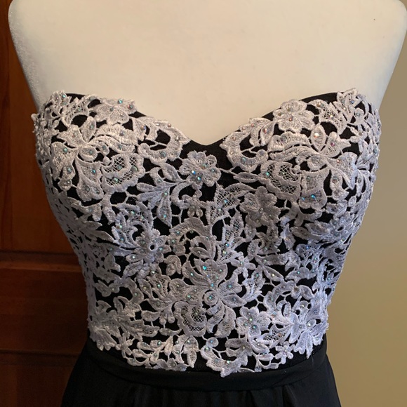 Formal Dress - Picture 1 of 5